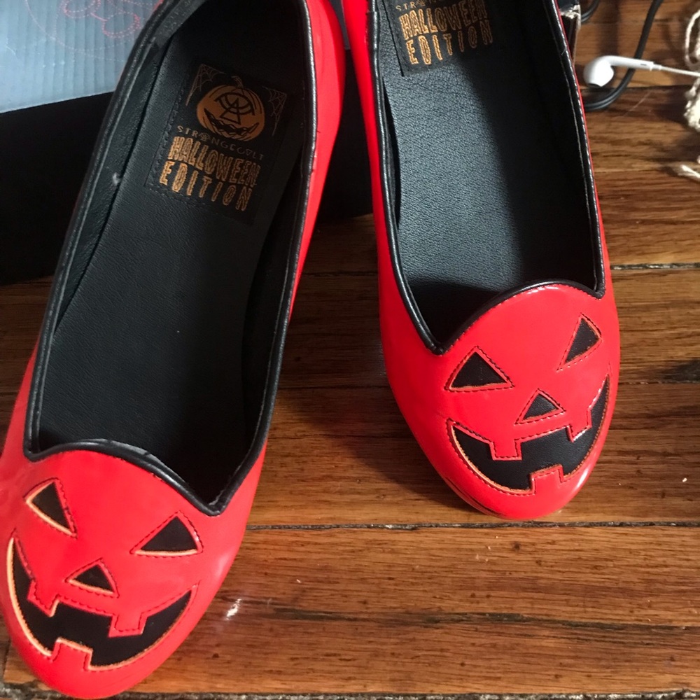 Jezebel flats